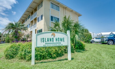 Apartments Near NWF State Walk to the Beach from this Ground Floor 1B/ 1B Long Term Rental on Holiday Isle in Destin for Northwest Florida State College Students in Niceville, FL