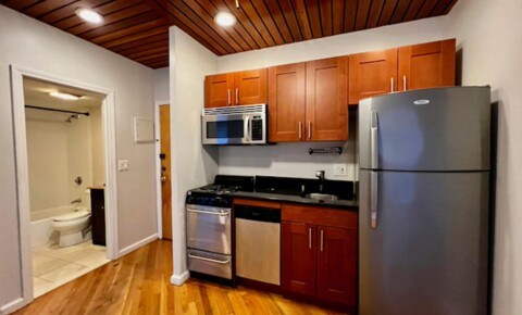 Apartments Near Massachusetts Bay Community College Renovated 1 bed in Fenway & Longwood Medical Area for Massachusetts Bay Community College Students in Wellesley Hills, MA