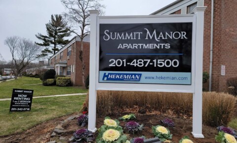 Apartments Near Lodi Summit Manor for Lodi Students in Lodi, NJ