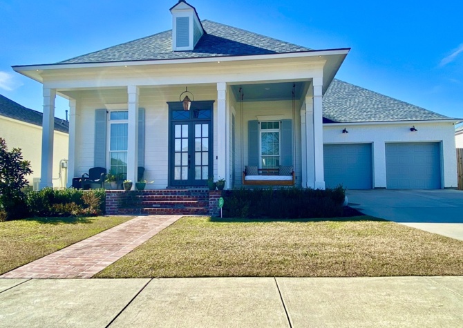 Houses Near Stunning 4br/3.5ba in Village at Magnolia Square