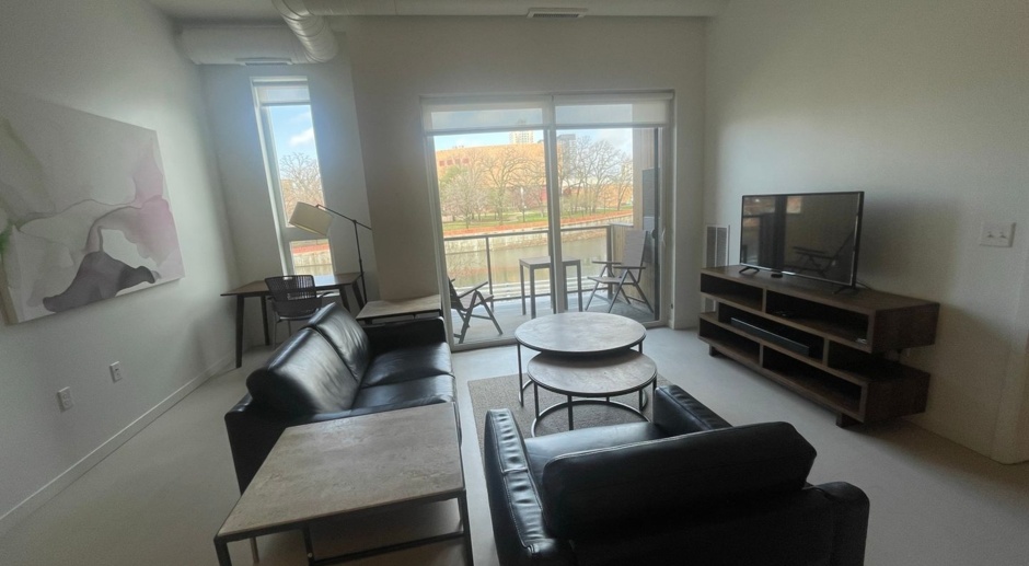 Fully Furnished Loft with River View!