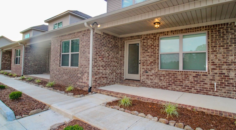 New 4 BR Corner Unit Townhome at Lucas Ferry Townhomes in Athens City!