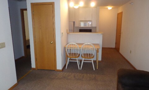 Apartments Near Herzing Campus Village for Herzing College Students in Madison, WI