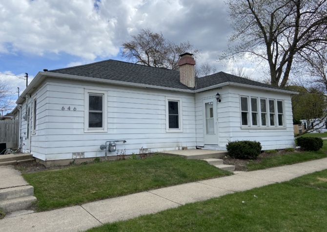 Houses Near Adorable 3 bed/1 bath stairless ranch in West Allis