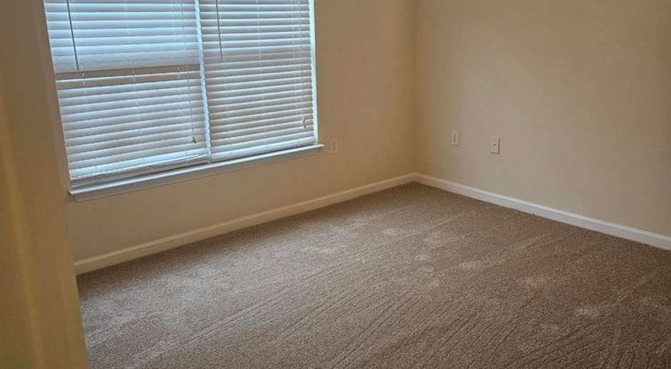 *** 1/2 OFF FIRST FULL MONTH OF RENT***(water included) 