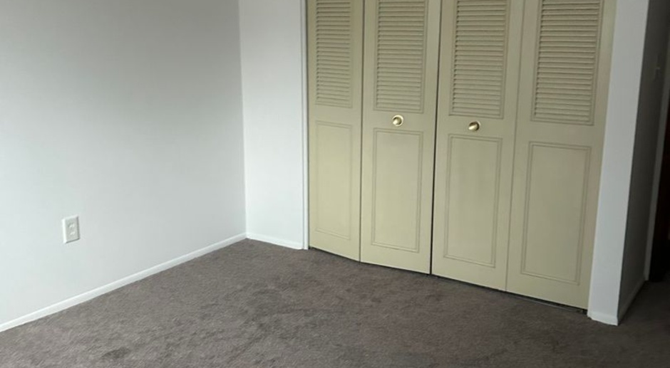 Clawson One Bedroom Apartment