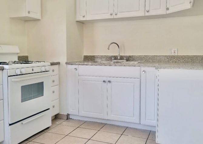 Apartments Near Spacious 1 Bed, 1 Bath Haven with Easy 405fwy Access – Your Ideal Home Awaits!