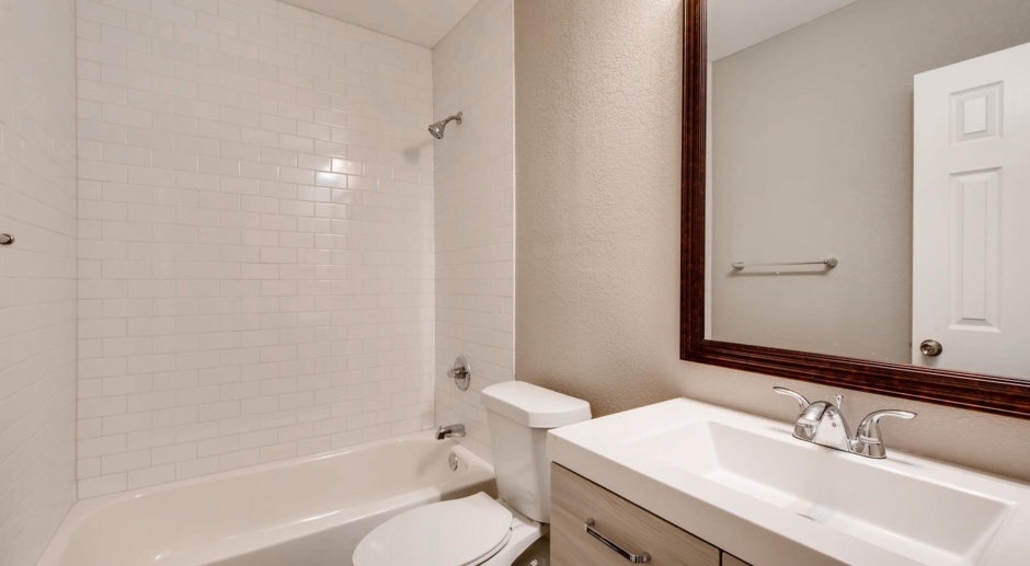Remodeled 2 Bedroom, 1 Bathroom Condo in Chaffee Park, Close to Regis and Denver Highlands