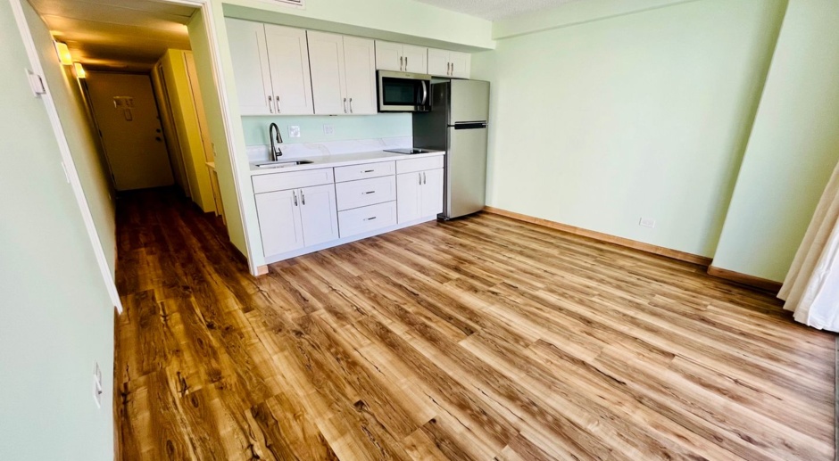 Newly renovated 1 bed/1 bath in the heart of Waikiki