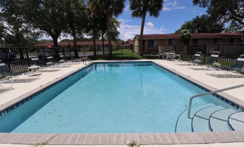 Apartments Near Everest HUGE 1 BEDROOM Same Day Approval -Fast Move in for Everest University Students in Pompano Beach, FL
