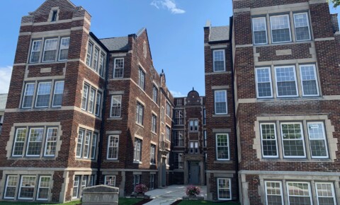 Apartments Near Roseville Boston Court Detroit for Roseville Students in Roseville, MI