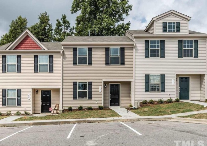Houses Near Room in 3 Bedroom Townhome at Aldie Ct