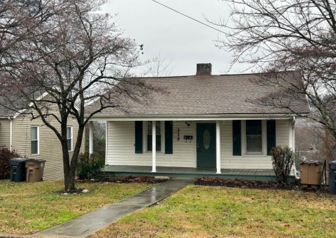 Houses Near Quaint Old North Knoxville 2 bed/2 bath