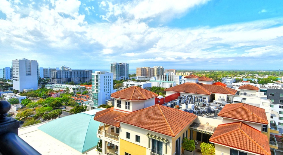 Short term ONLY Amazing 2/2 condo in the heart of downtown Sarasota with Bay View!
