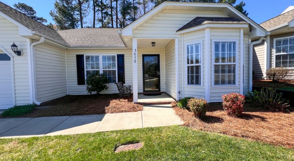 Lovely 3 bedroom, 2 bathroom townhome in Southwest Greensboro