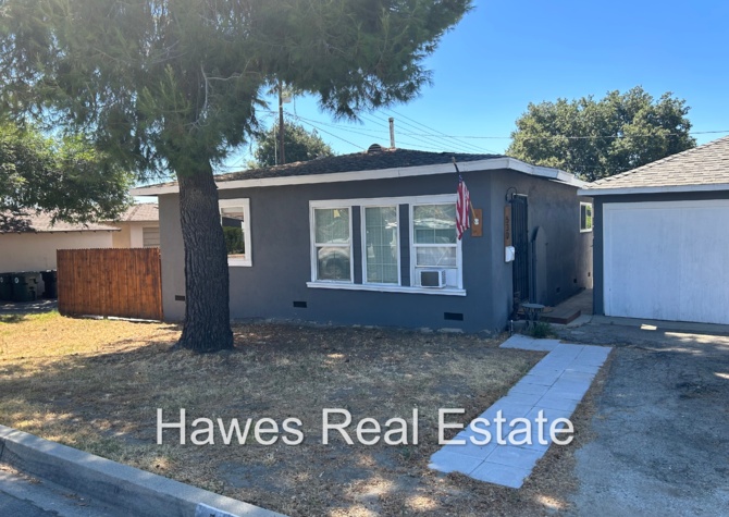 Houses Near Upland - 2 Bed 1 Bath House with Additional Room for Lease