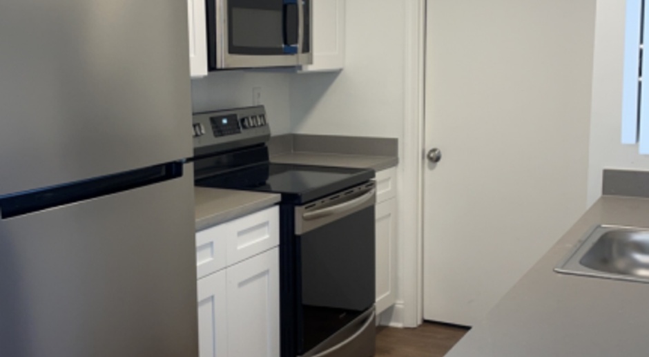 Best Student Housing Pricing/New Units/Free Wifi/Utilites Included