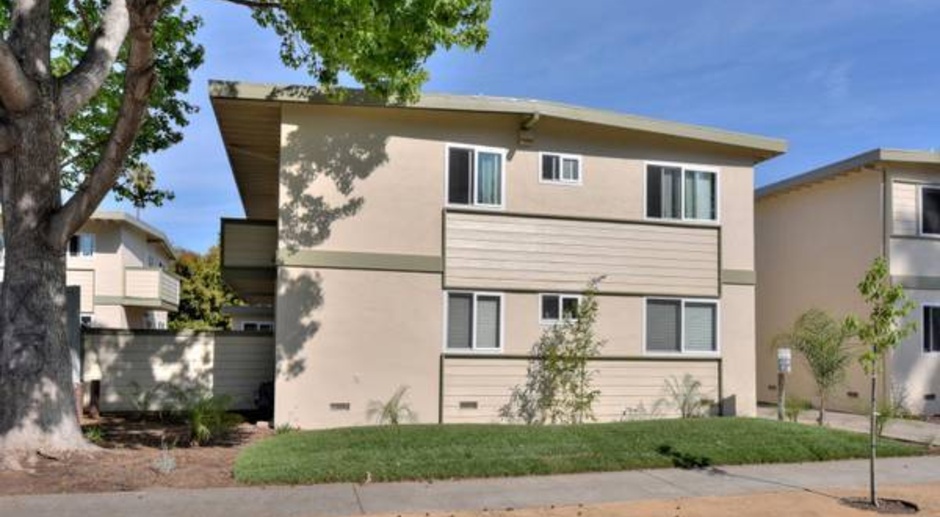 Completely Remodeled Unit in a Completely Remodeled Community 