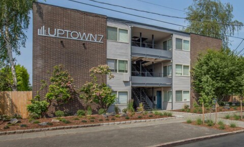Apartments Near Clover Park Technical College  Uptown 7 Apartments for Clover Park Technical College  Students in Lakewood, WA
