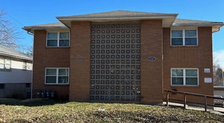 3327 S Oxford Ave Unit B Independence, MO 64052