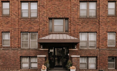 Apartments Near Capella 3219 Lyndale for Capella University Students in Minneapolis, MN