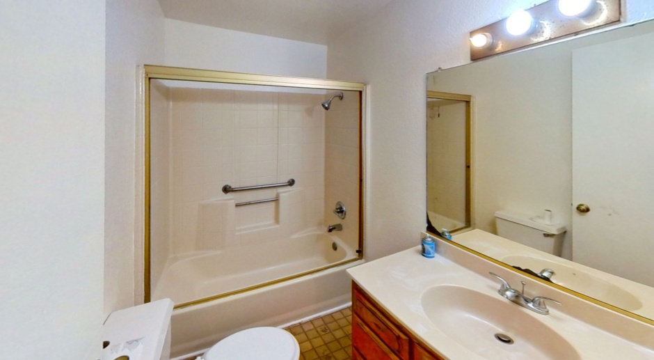 PRICE REDUCTION!! 4 Bedroom 2.5 Bathroom Home Located by La Sierra University! 