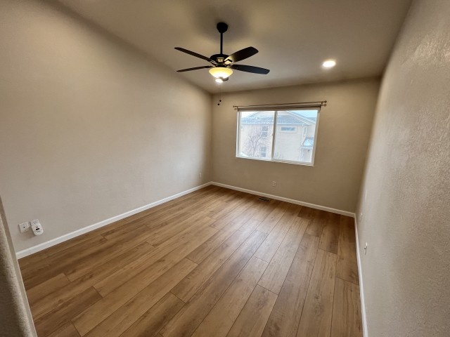 BEAUTIFUL LARGE NEWLY RENOVATED TOWNHOUSE WITH VIEWS OF PIKES PEAK