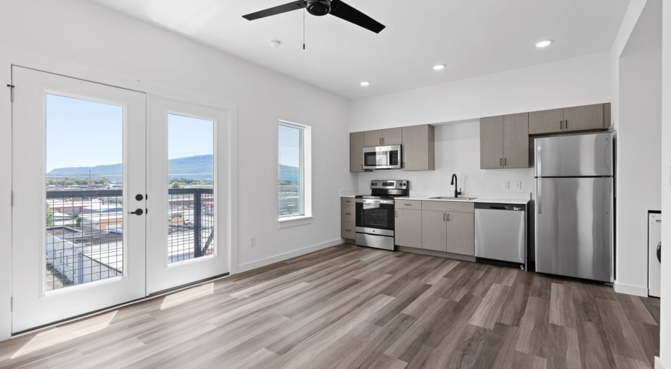 East Line Apartments - Live on Main Street, Downtown Chattanooga!