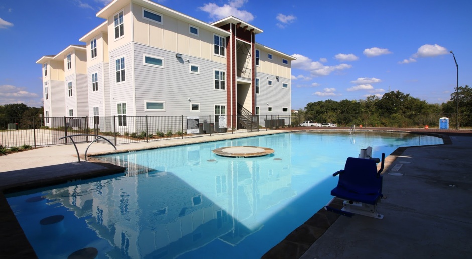 Holleman Crossing Apartments