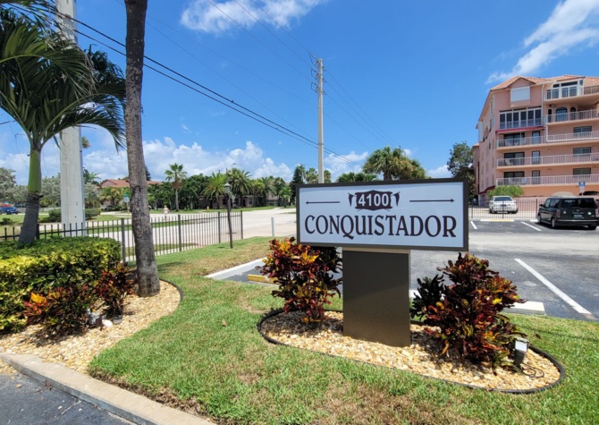 Houses Near Fully Furnished Condo in the heart of Cocoa Beach