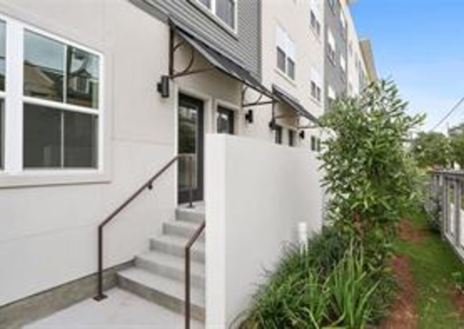 Houses Near New 2bed 2bath Condo for Lease
