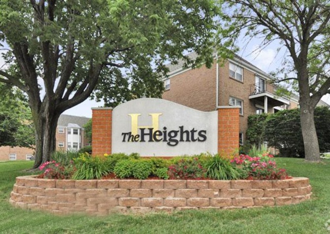 Apartments Near The Heights Apartments 