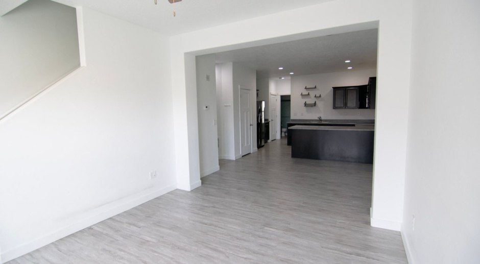 Gorgeous Modern Townhome, Now Leasing!