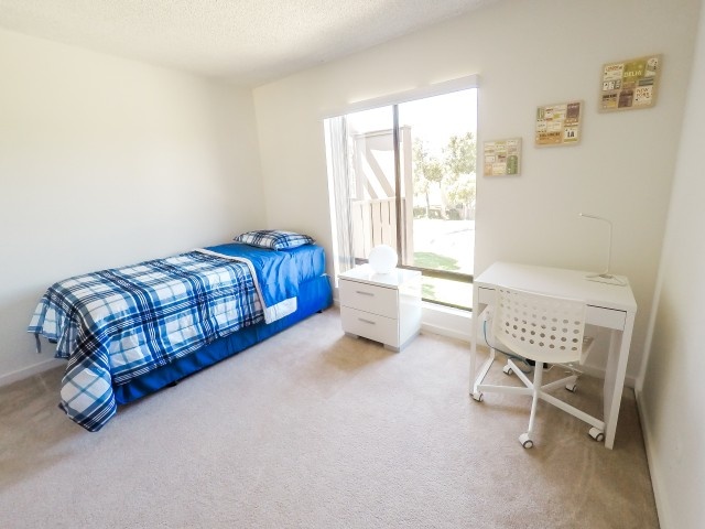 Fully Furnished Student and Intern Housing - Shared and Private Rooms near UCI, OCC, IVC