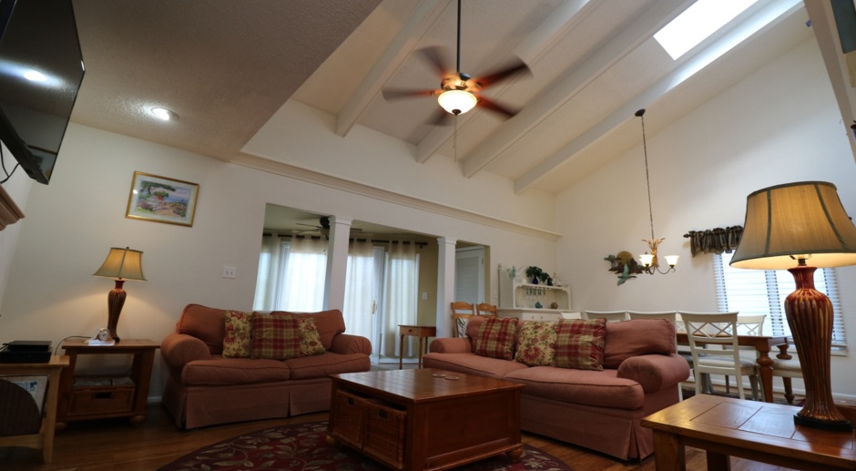 Beautiful  3-Story North End Seasonal Rental Just Steps to the Beach! 