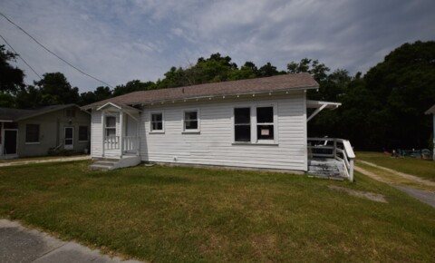 Houses Near Florida 1 Bedroom 1 Bath Duplex For Rent at 1006 NE 8th Ave. Ocala, FL 34470 for Florida Students in , FL