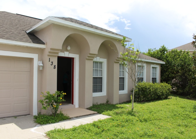 Houses Near Winter Haven Very large 3 Bedroom Available!