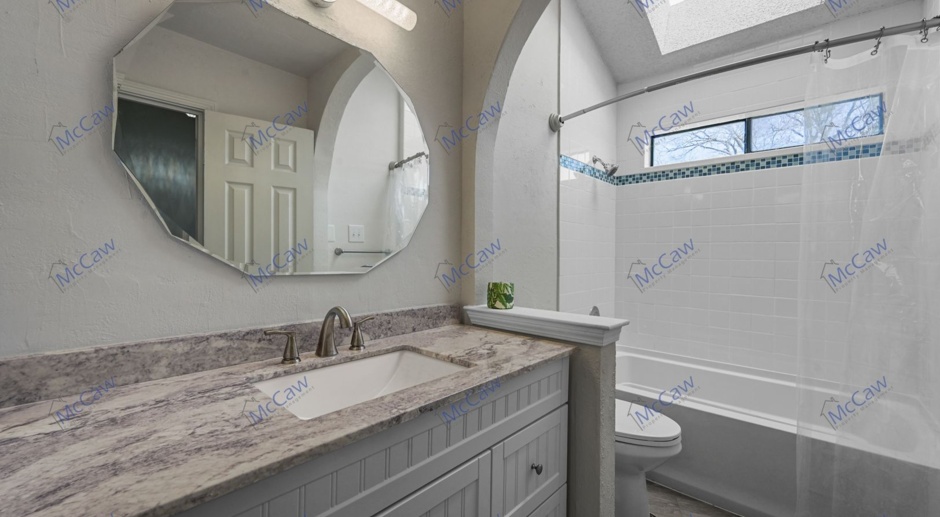 Freshly Renovated 2-Bed 2-Bath Condo Near Galleria Dallas!