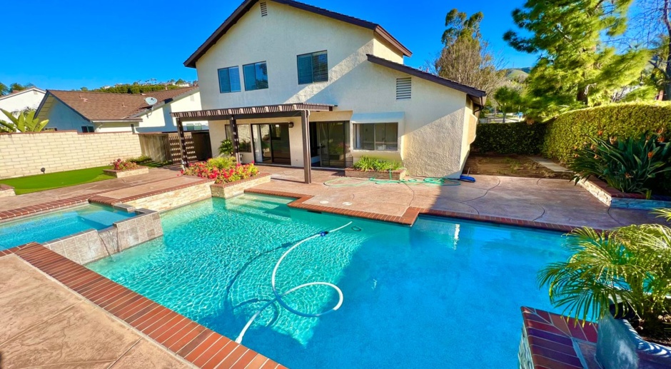 Large Mabury Ranch Home with Pool and 3 Car Garage
