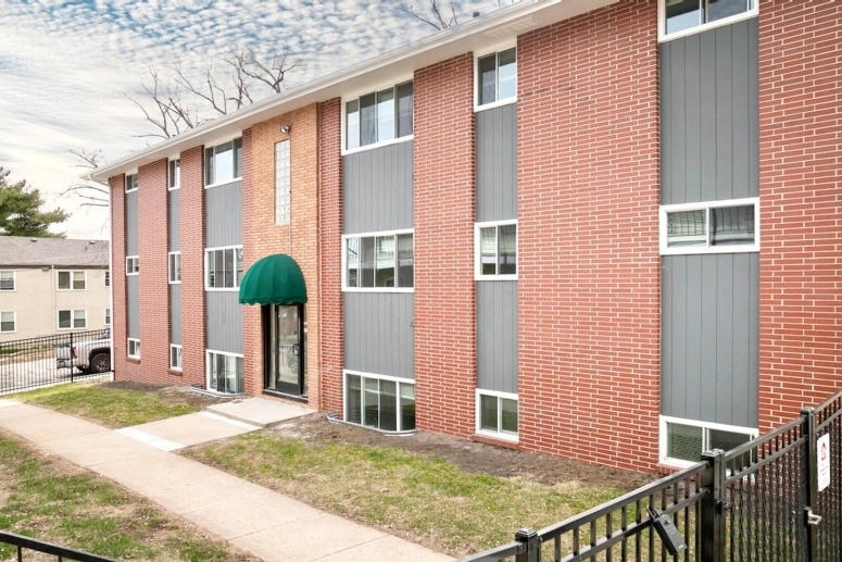 Newly Renovated 1-Bed and 1-Bath Apartment in Dundee!