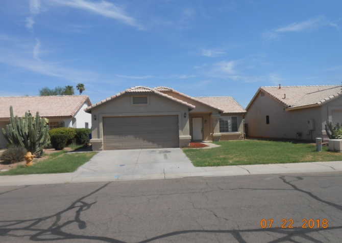 Houses Near Really Nice 3 br in Highly desired Summerset  subidivision, Chandler