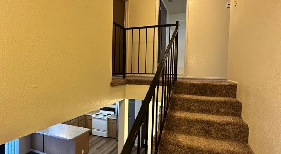 HUGE 4 BEDROOM Townhome! STEPS FROM CAMPUS