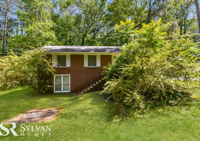Houses Near Fall in love with this 3BR 1.5BA brick home