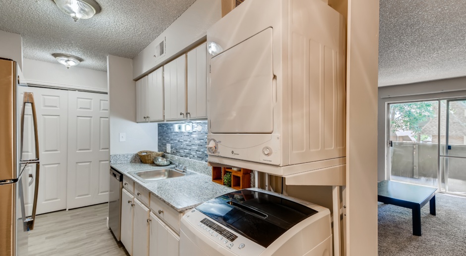 Boulder Crossroads - Incredible location and recently renovated - enjoy in-unit washer and dryer!