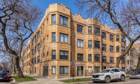 Apartments Near Northwestern Cortland/Whipple for Northwestern University Students in Evanston, IL