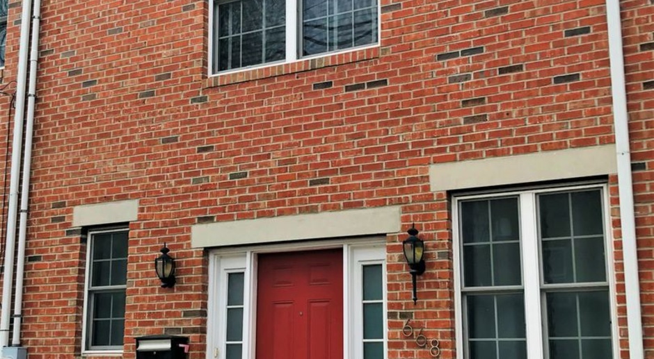 Stunning 2-Bedroom Townhome in Poplar with TWO Parking Spots! Available Mid-May!