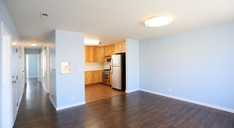 Top Full Floor 3BR/1.5BA flat in Central Richmond,1 car parking included,Shared Yard/Laundry (718 26th Avenue)