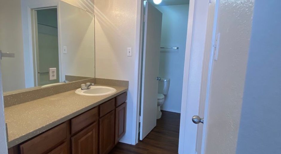 Langtry Apartments- 2 Bedroom 2 Bathroom 