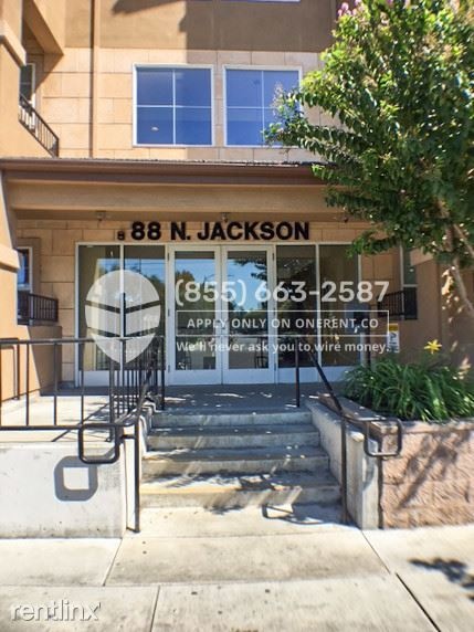 88 N Jackson Ave Unit 207