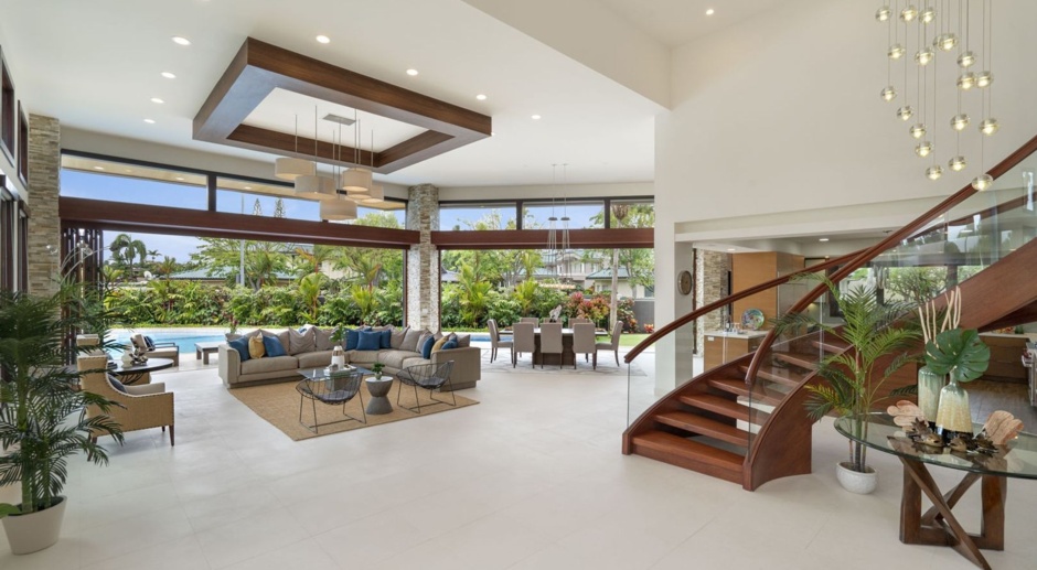 Kahala Grand Splendor. Contemporary Luxury residence w/ a large pool.